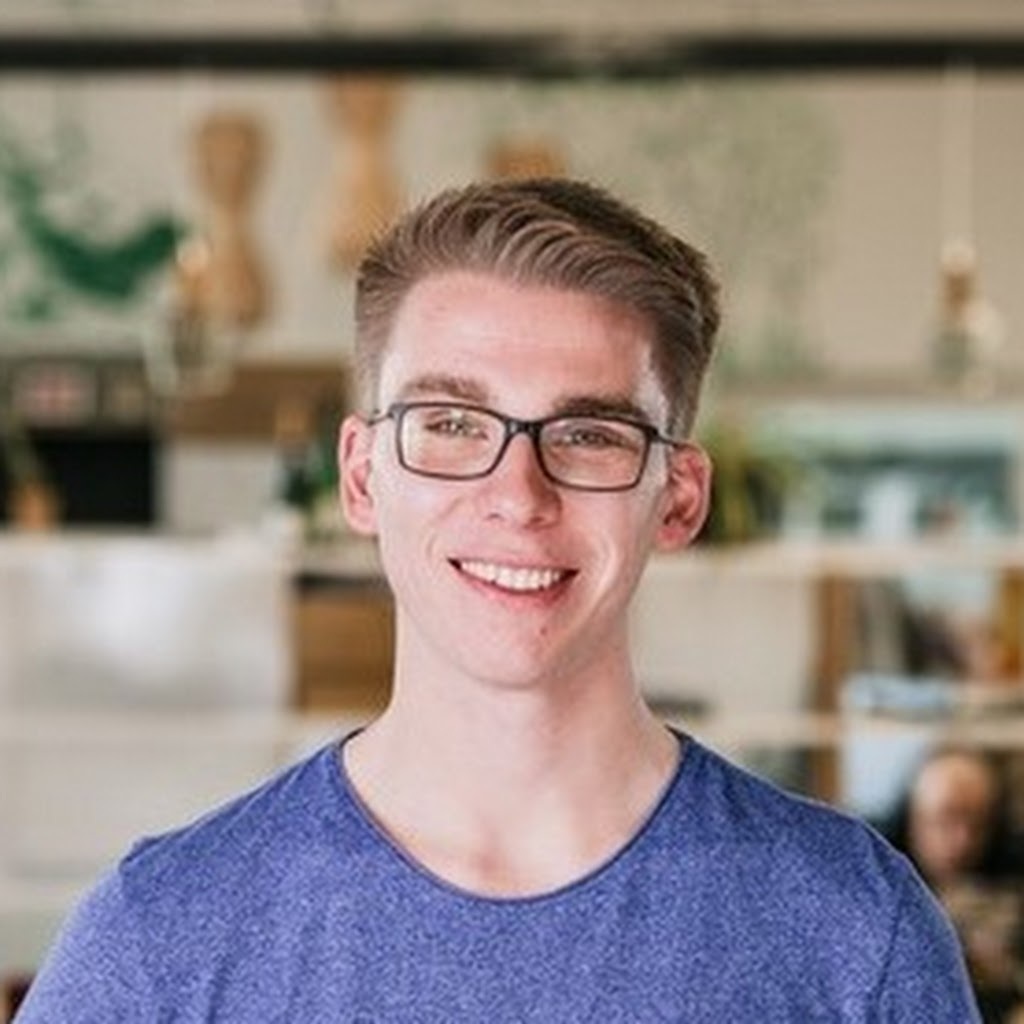 Avatar of Alexander R.