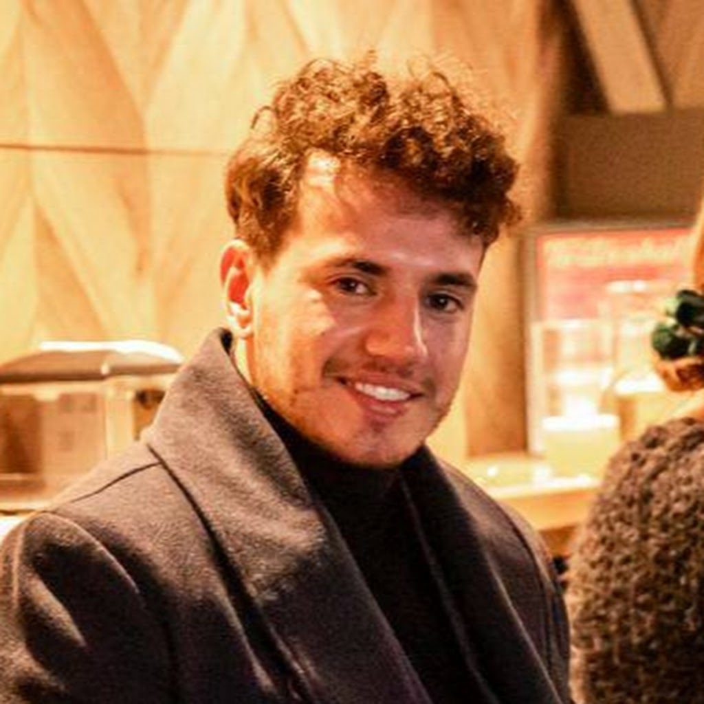 Avatar of Alexander S.