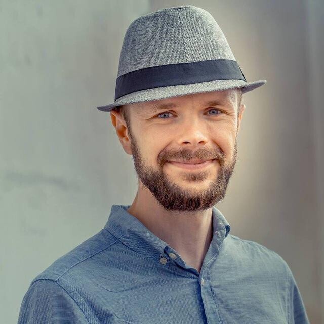 Avatar of Andri Burkenia