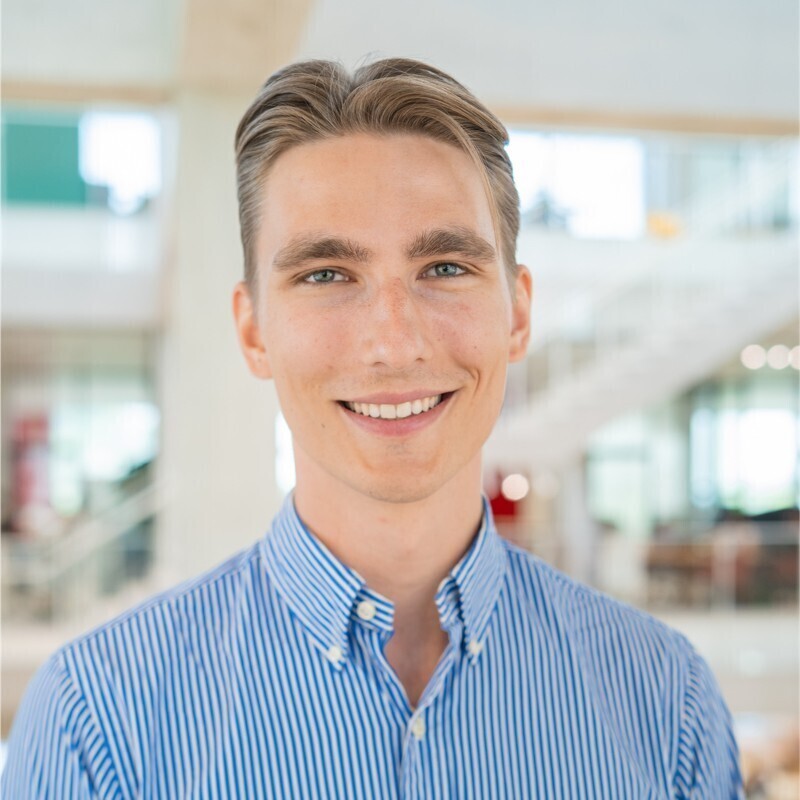 Avatar of Richárd H.