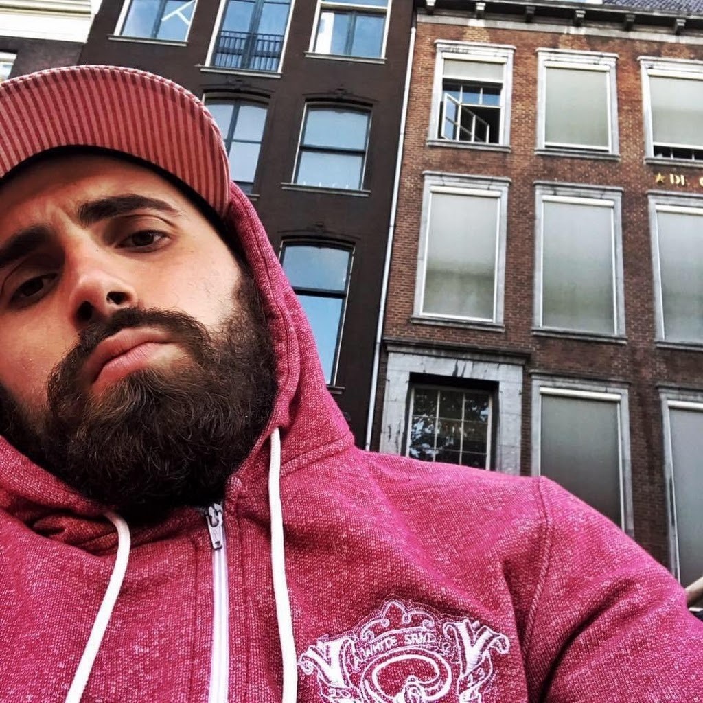 Avatar of Andrian L.